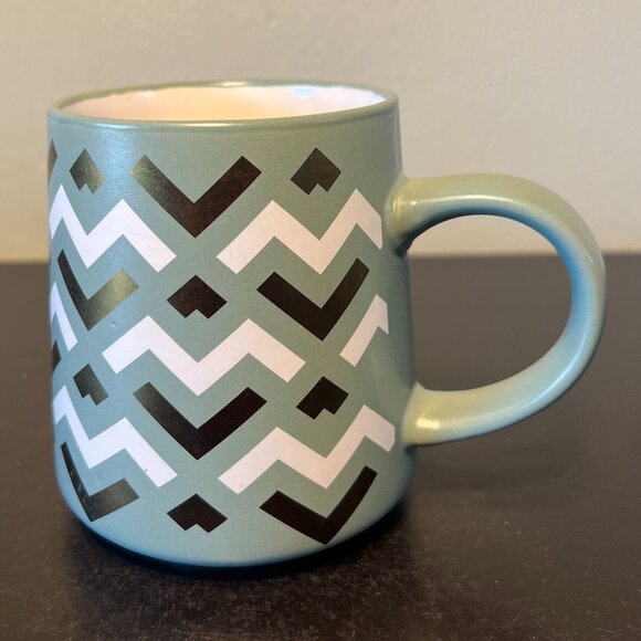 THYME & TABLE Sage Green Stoneware Mug ~ Chevron Design White & Metallic Brass - Picture 6 of 13